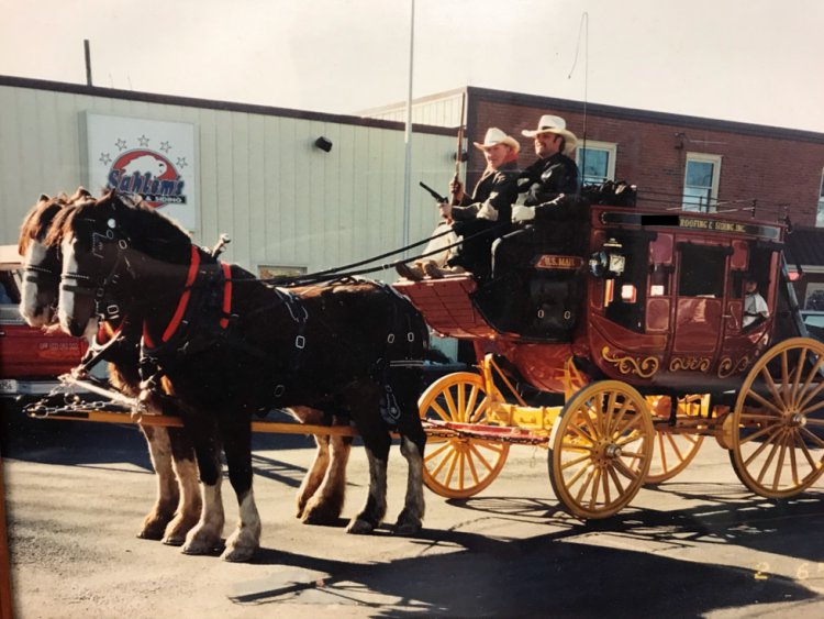 Western-Style Concord Mail Stagecoach